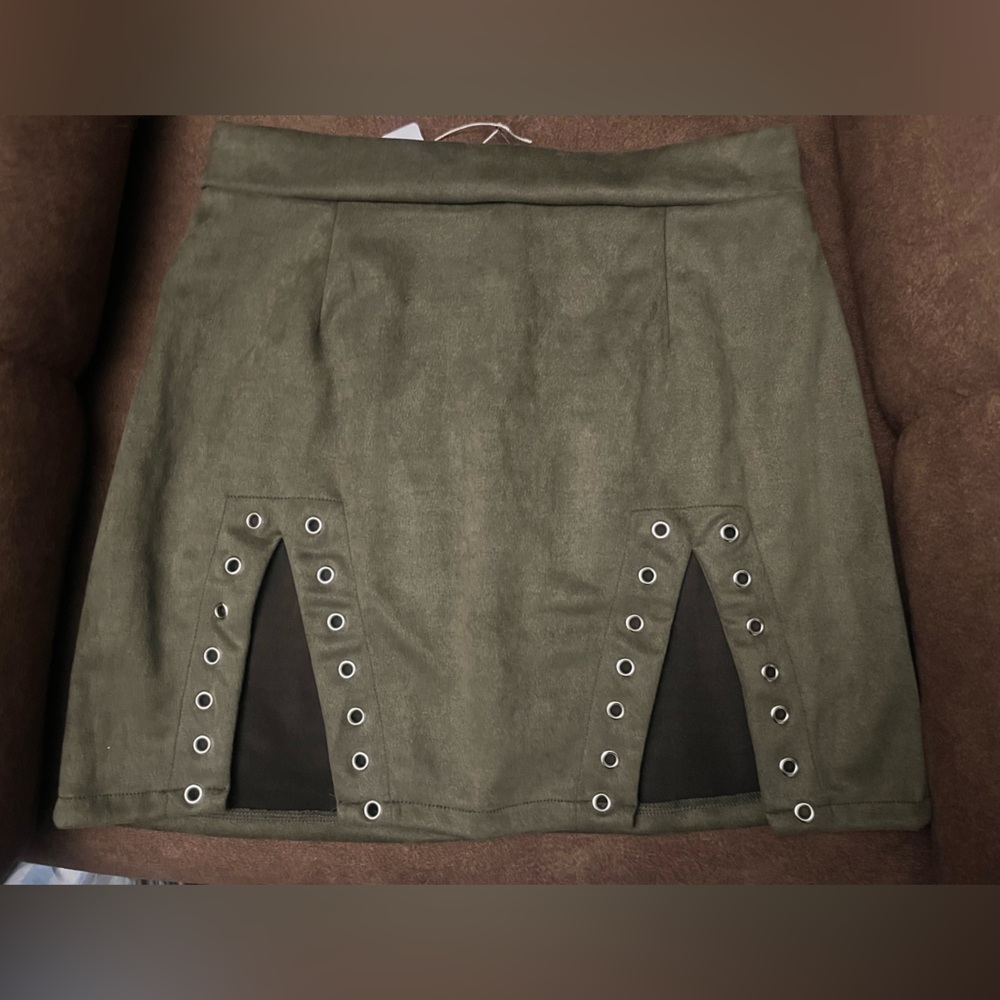 New! Aliwendy Green Faux Suede Mini Skirt